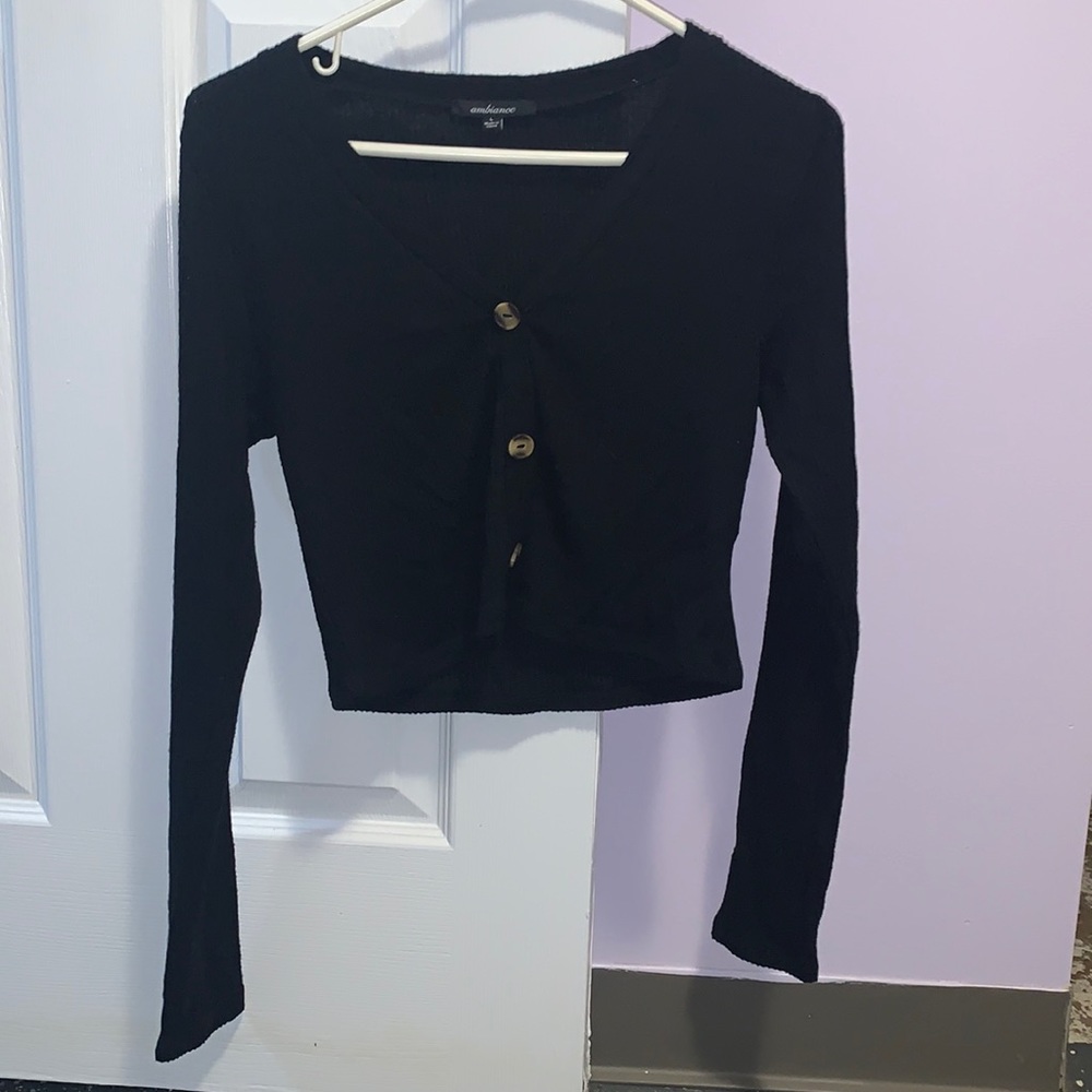 Black long sleeve sweater crop top